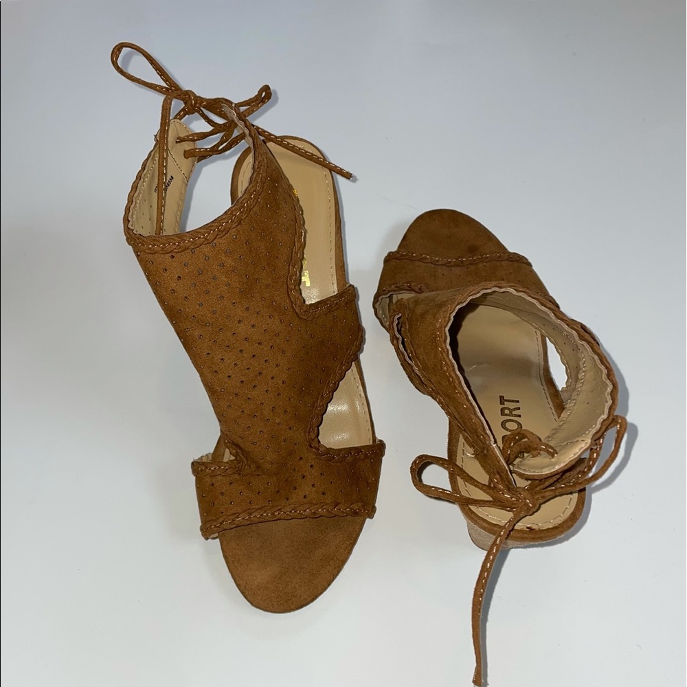 Report Wrap Around Suede Wedges Size 6.5